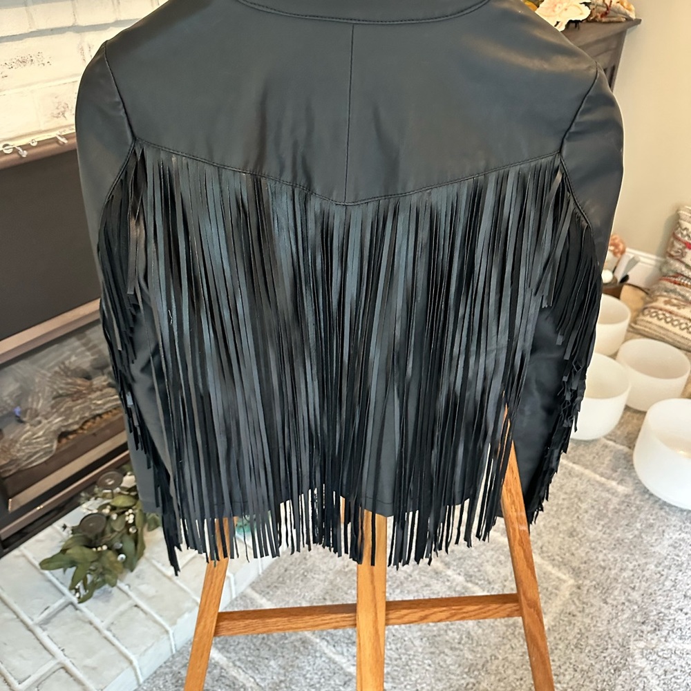 BNWT soft pleather black INC jacket with gorgeous real leather fringe. - Picture 6 of 10